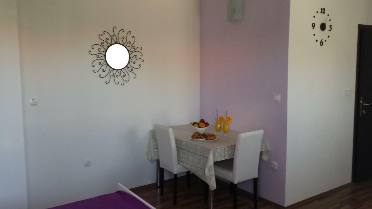 Apartments Lavanda บีโอกราดนาโมรู ภายนอก รูปภาพ