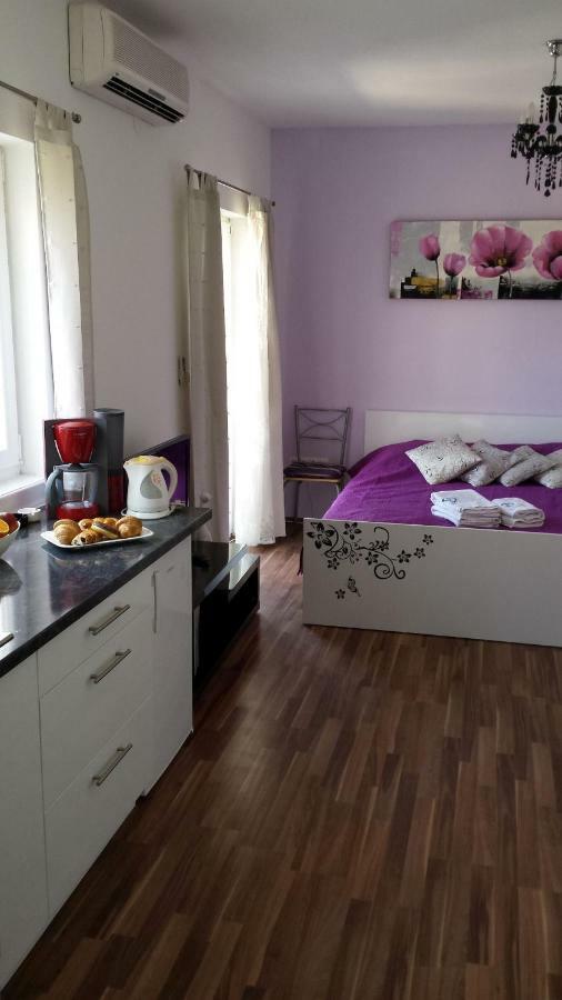Apartments Lavanda บีโอกราดนาโมรู ภายนอก รูปภาพ
