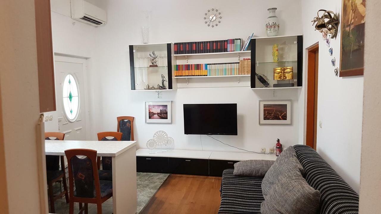 Apartments Lavanda บีโอกราดนาโมรู ภายนอก รูปภาพ